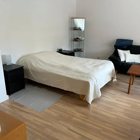 شقة Cozy With Free Parking In Sleeps 4 *