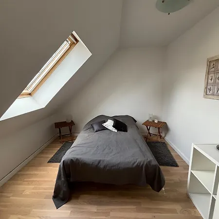شقة Cozy With Free Parking In Sleeps 4 *
